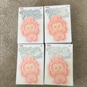 Pop Mart Biginto Peggy Plush Boxed Individually